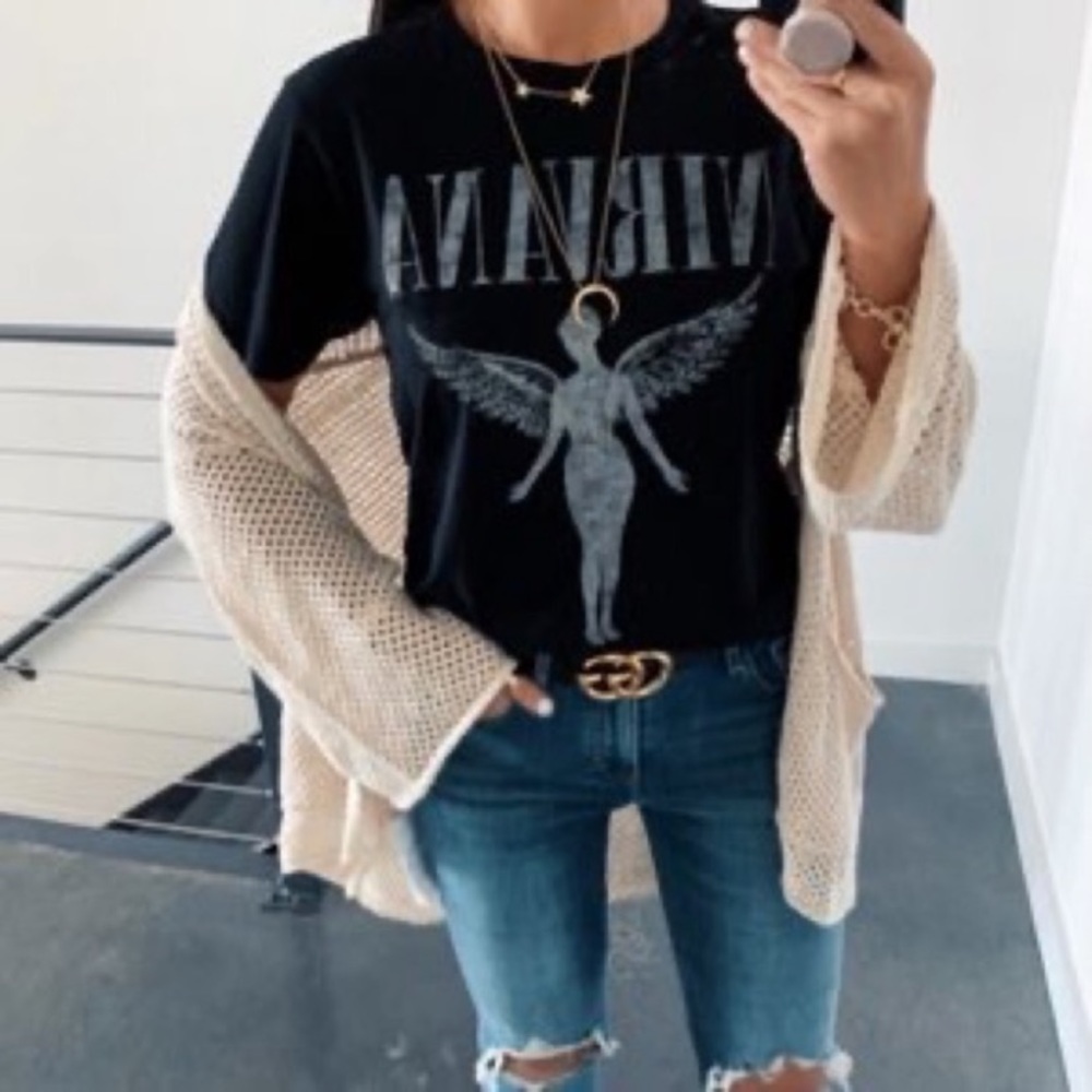 SOLD OUT Black Nirvana Vintage Concert Band Graphic Tee - Picture 2 of 5